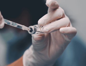 Vacunas contra el Covid-19 bajo investigación por riesgo