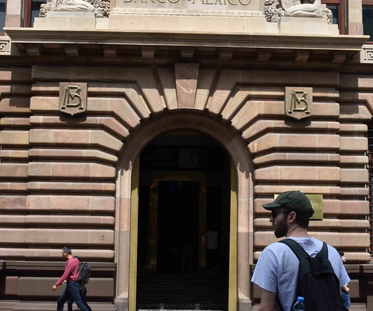 Banxico aplaza cumplimiento de meta de inflación a finales del 2025