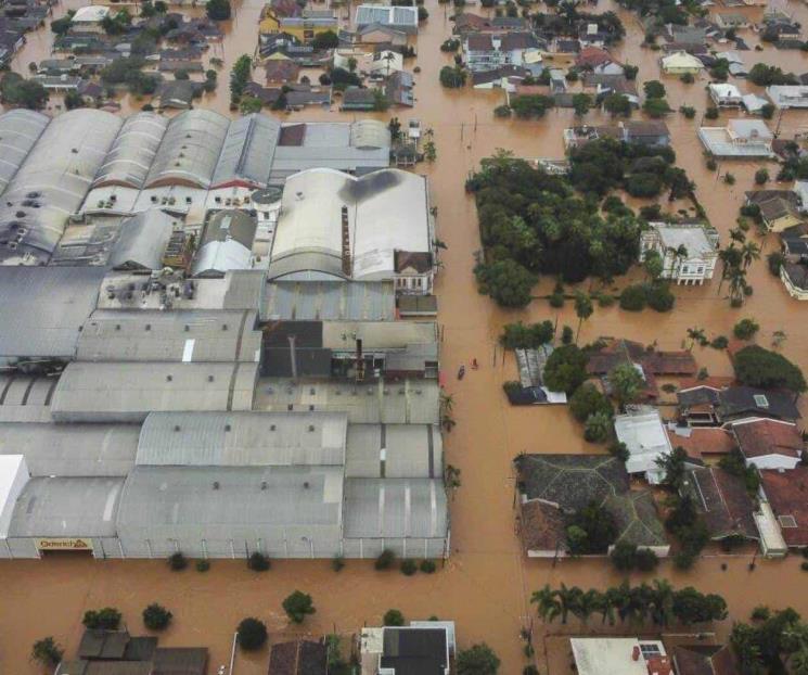 Van 144 muertos por lluvias e inundaciones en Brasil