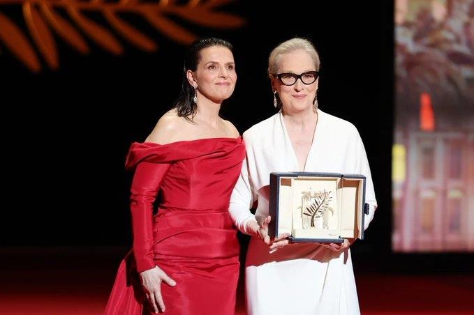 Recibe Meryl Streep Palma de Oro en Cannes