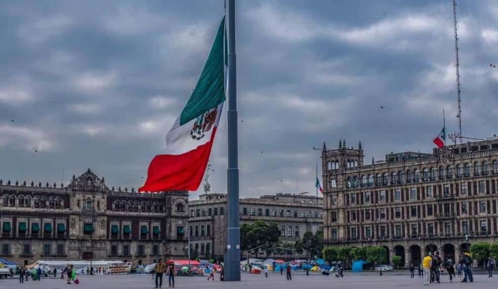Garantiza que Bandera del Zócalo estará izada el próximo domingo