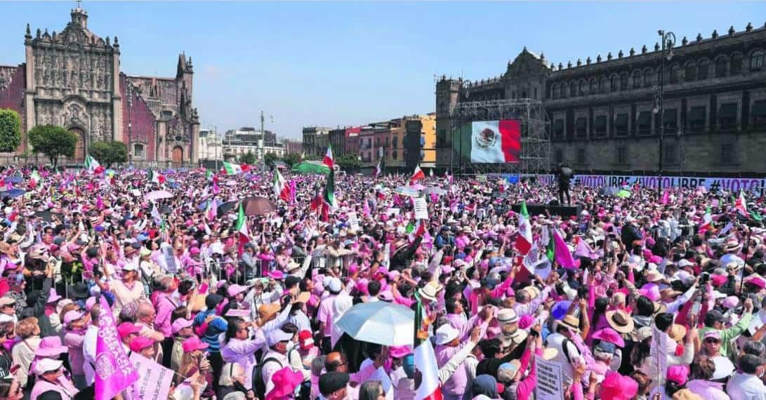 Marea Rosa no tiene plan B ante plantón indefinido de CNTE en Zócalo