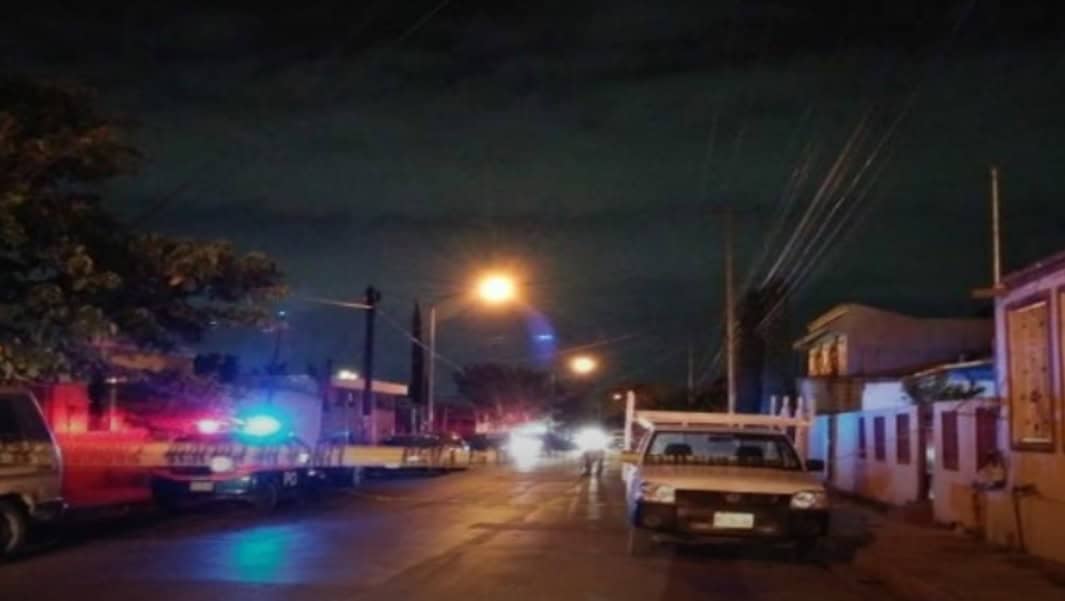 Un pepenador fue ejecutado de cinco balazos, cuando caminaba en calles de la Colonia Real de Palmas en el municipio de Zuazua, Nuevo León.