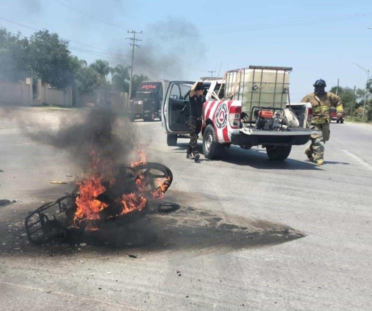 Motociclista sufre quemaduras tras derrapar en carretera de Allende