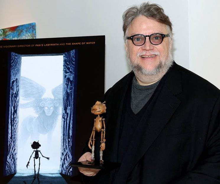 Invita Del Toro a votar