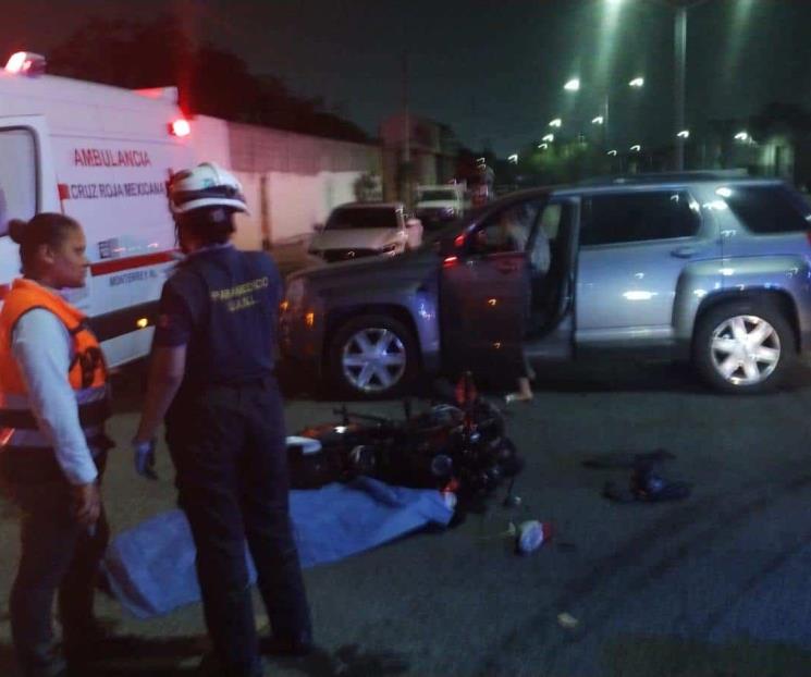 Muere motociclista en choque en Monterrey