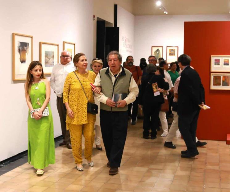 Inaugura Colegio Civil exposición de Esther González