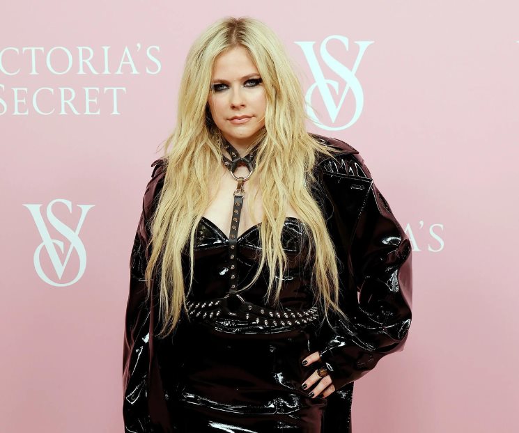 Avril Lavigne recibe críticas por concierto; fue demasiado corto