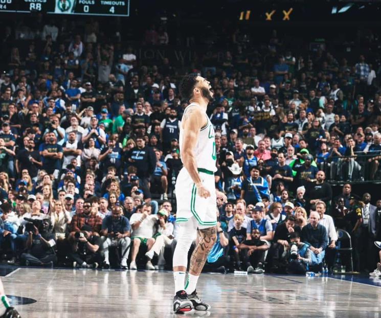 Celtics ganan en Dallas y se ponen a un triunfo del título en la NBA
