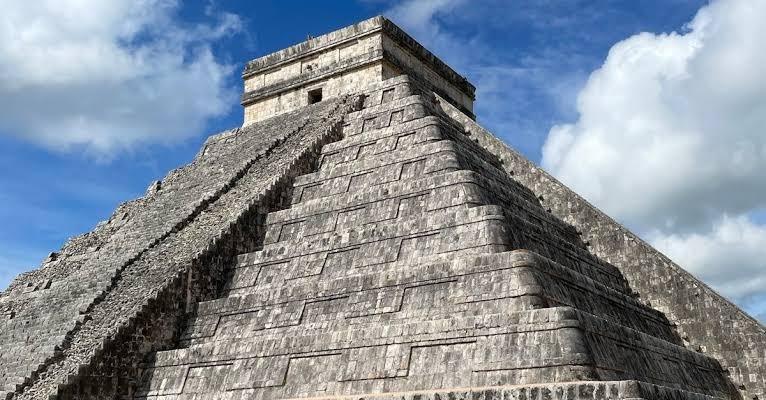 Zonas arqueológicas de Yucatán se alistan para solsticio de verano