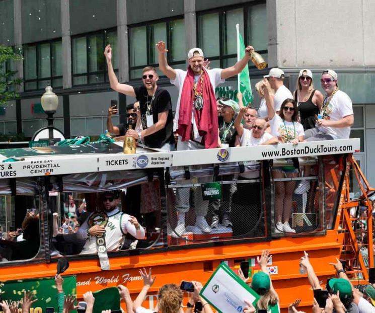 Festejan los Celtics ante su afición