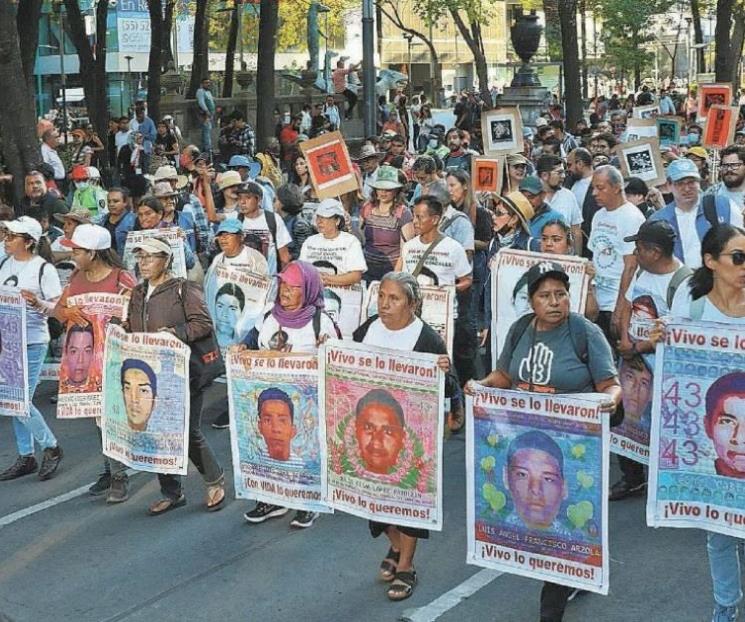 Ayotzinapa es un caso abierto,  no tendrá carpetazo: AMLO