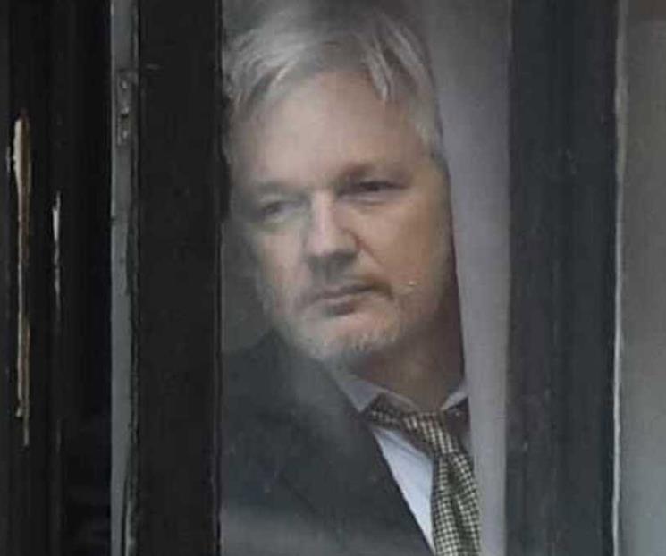 Documentales y libros para entender el caso de Julian Assange