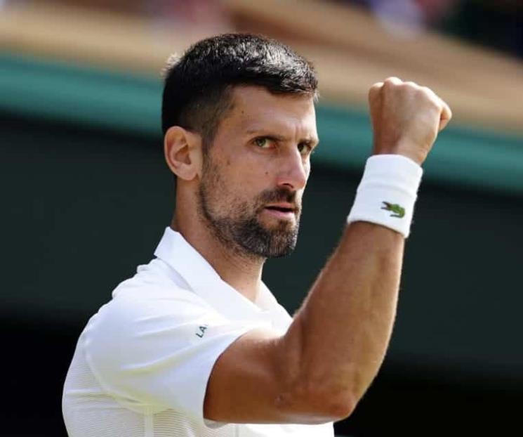 Avanza Novak Djokovic a los octavos de final de Wimbledon