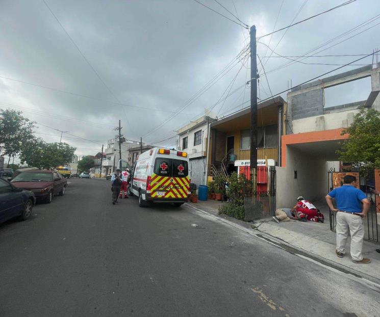 Fallece albañil al caer de segundo piso en una casa en Monterrey