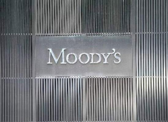 Moodys destaca la carrera por tasas competitivas