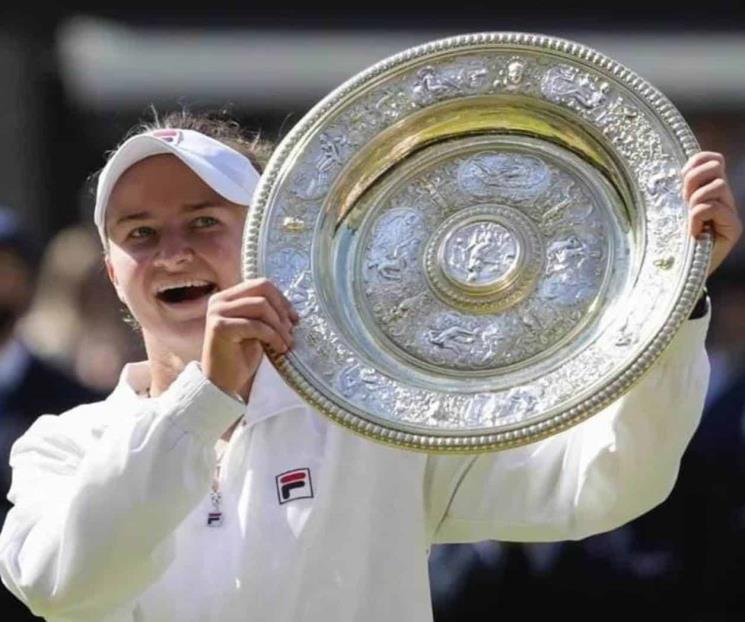 Se corona Barbora Krejcikova en Wimbledon