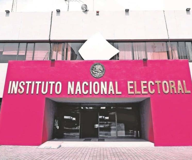 INE perfila mil 565 mdp de multas a partidos por irregularidades