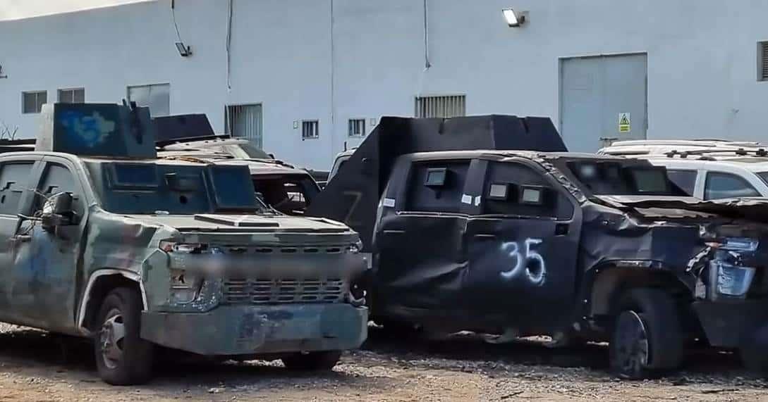 FGR destruye 50 vehículos monstruos en Tamaulipas