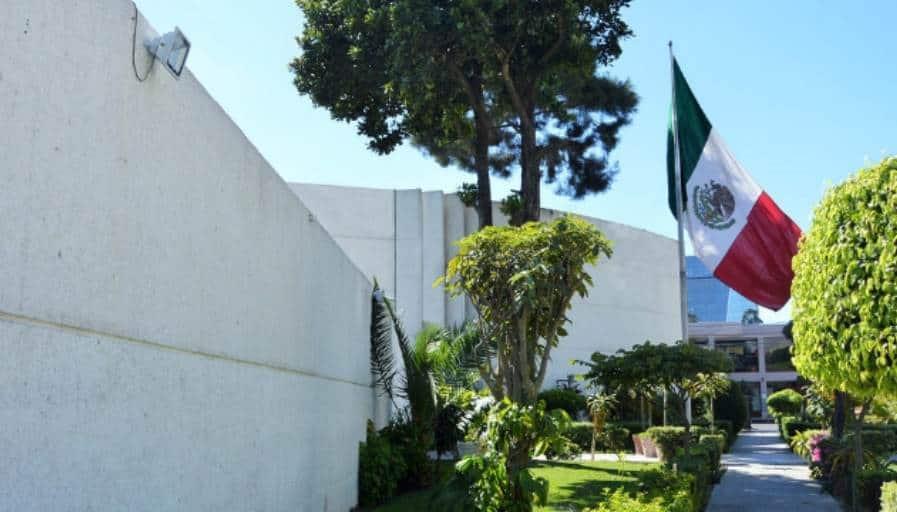 Embajada de México en Guatemala asiste a mexicanos desplazados