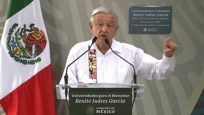 AMLO reconoce que se quedó corto en apoyos a estudiantes