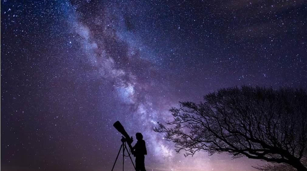 Luna de Esturión, lluvia de meteoros y otros fenómenos de agosto