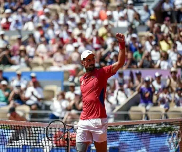 Avanza Novak Djokovic a cuartos de final en el tenis olímpico 