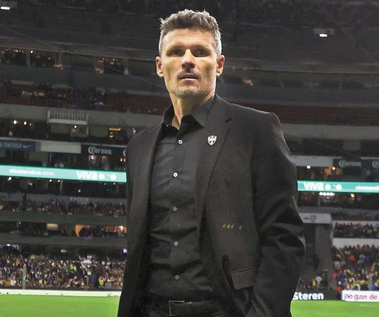 Fernando Ortíz deja de ser técnico de Rayados del Monterrey