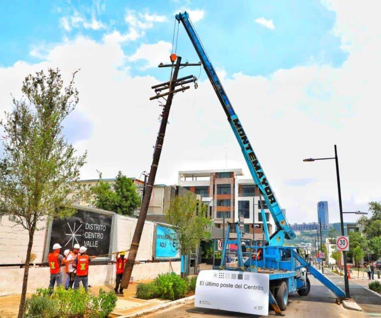 Retiran último poste de obra de regeneración del Centrito