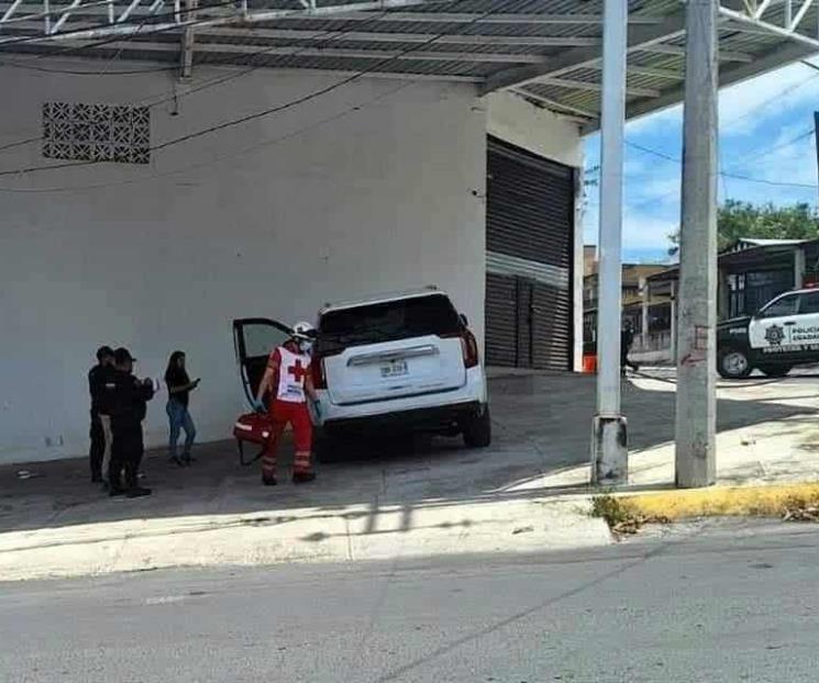 Asesinan a hombre en su camioneta en Guadalupe