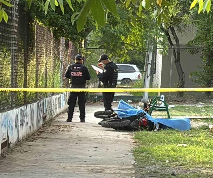 Ejecutan a motociclista en parque público de Guadalupe