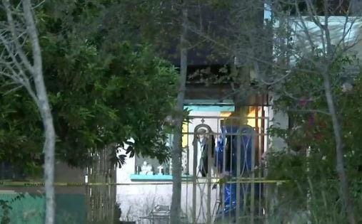 Balean a joven frente a su casa en Apodaca