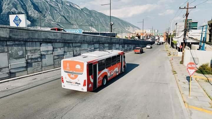 Critica Nava pésimo servicio del transporte urbano en su municipio