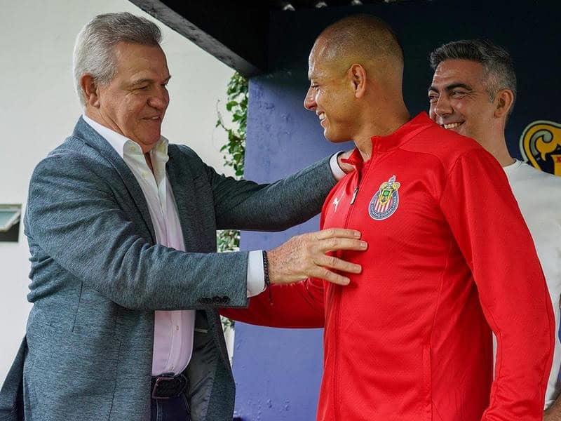 Visita Javier Aguirre a las Chivas