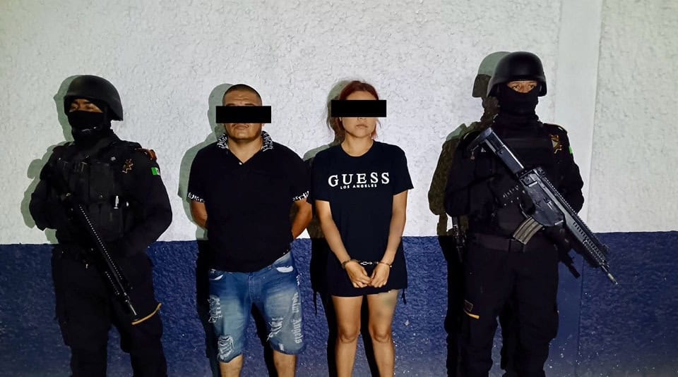 La pareja sorprendida con un arma de fuego en el municipio de Juárez, es investigada con relación a varios delitos de alto impacto que se registraron en colonia de esta ciudad.