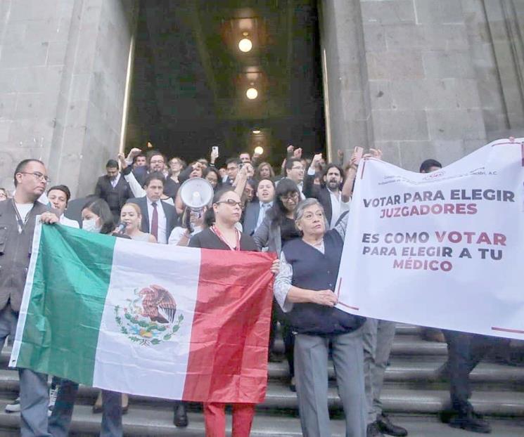 Amagan no cubrir sueldo y despedir a paristas del PJ