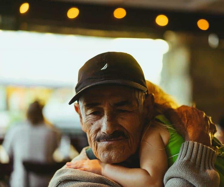 Celebración por Día del Abuelo dejará derrama de 16 mmdp