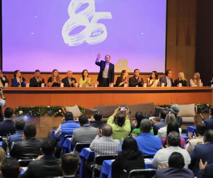 Convoca Marko Cortés a ediles electos a gobernar con eficiencia