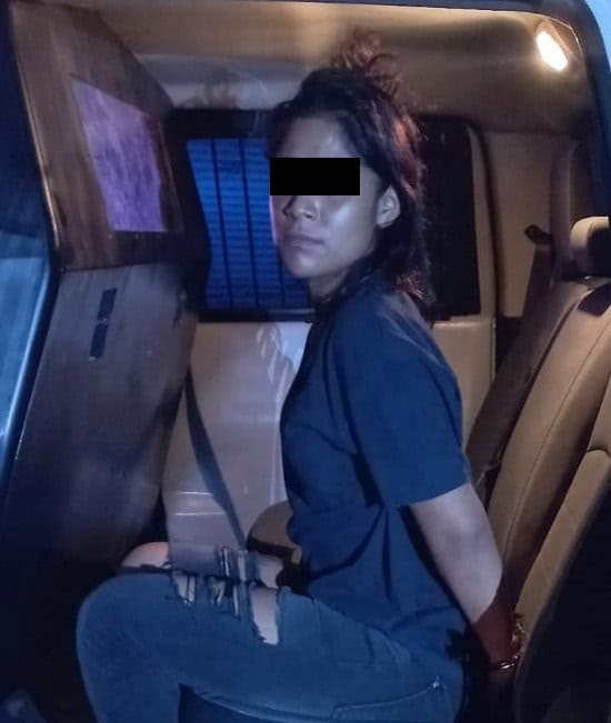 En dos hechos diferentes, un hombre y una mujer fueron detenidos por oficiales de la Policía de Monterrey, al circular en motocicletas con reporte de robo.