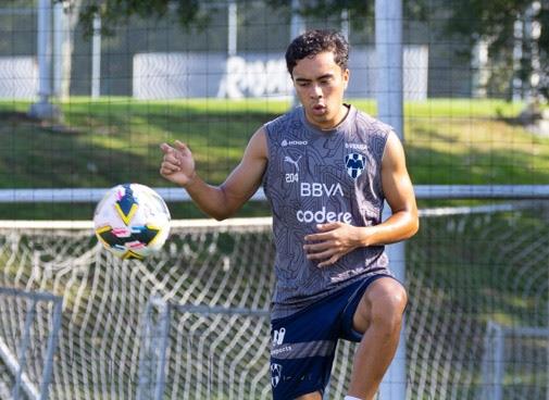 Entrenan Rayados en El Barrial ya pensando en Toluca