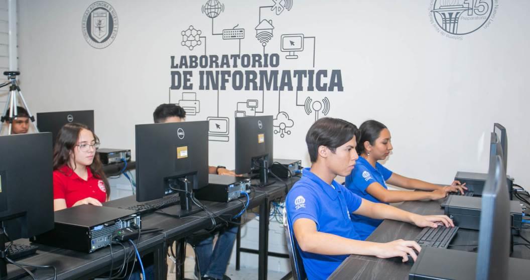 Estrenan en la UANL equipo y mejores aulas para el alumnado