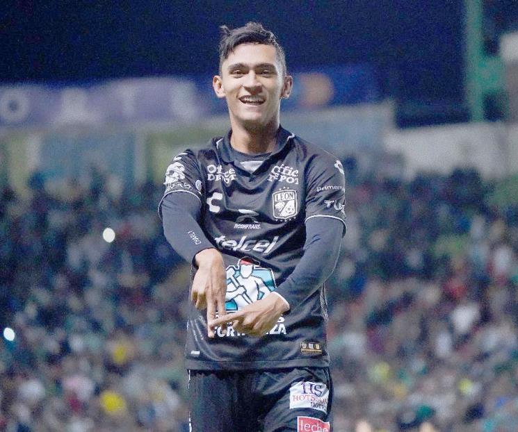 ¡De última hora! Rayados compra a Fidel Ambriz