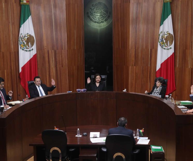 AMLO felicita a magistrados del Tribunal Electoral