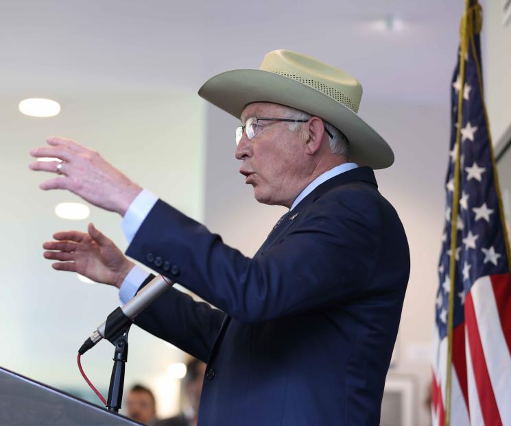 Seguimos trabajando pese a pausa de AMLO: Ken Salazar