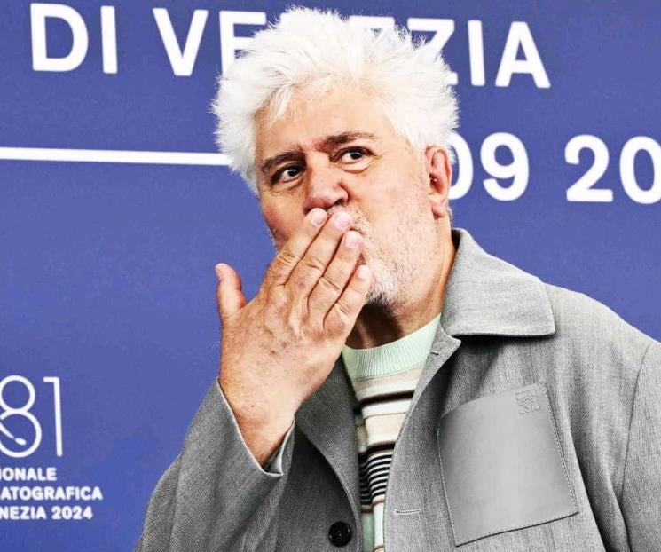 Aboga Pedro Almodóvar por la eutanasia en Festival de Venecia