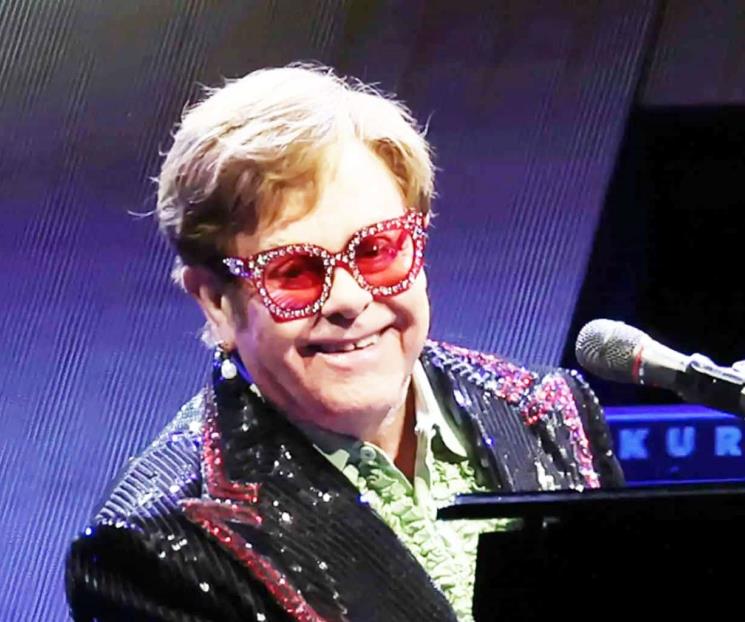 Elton John pierde la vista en un ojo por infección