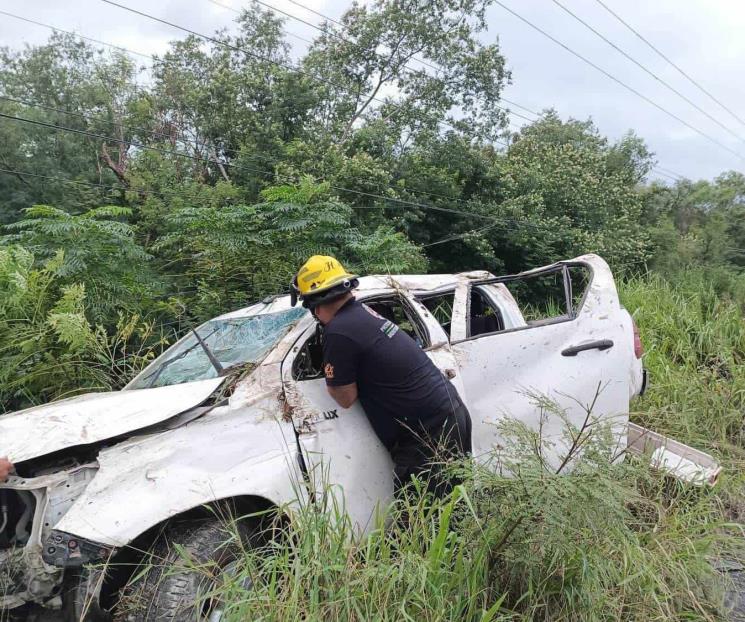 Sufre volcadura en Montemorelos