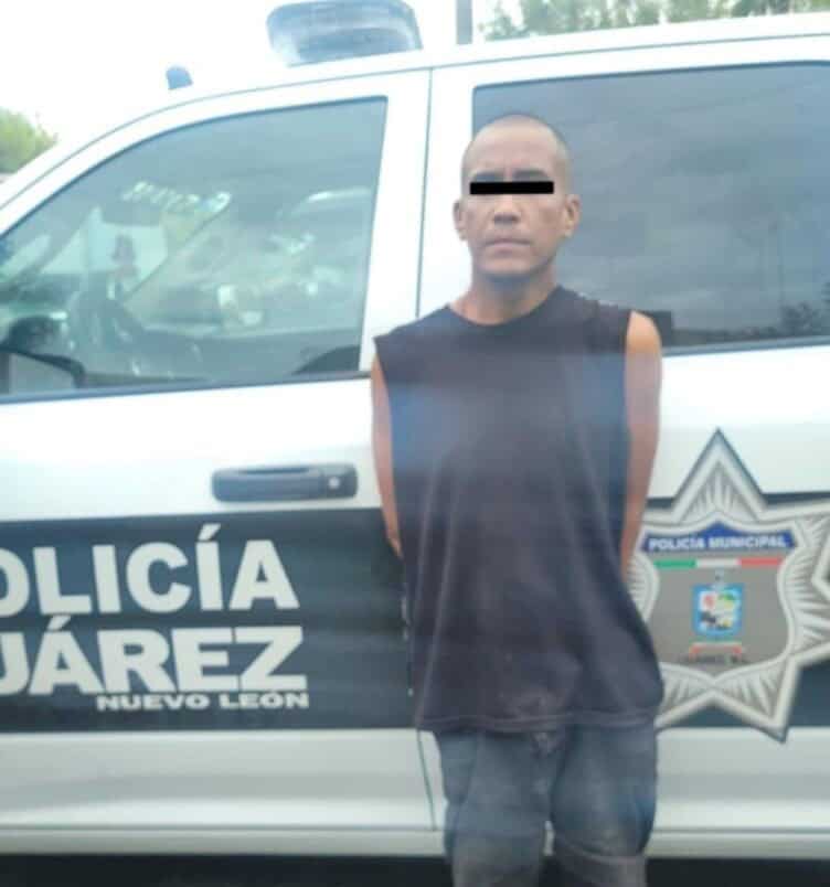 Elementos de Seguridad Pública de Juárez, lograron la detención de un presunto narco-distribuidor, que operaba en la Colonia Mirador de San Antonio.