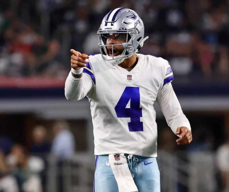 Dallas extiende cuatro años el contrato de Dak Prescott