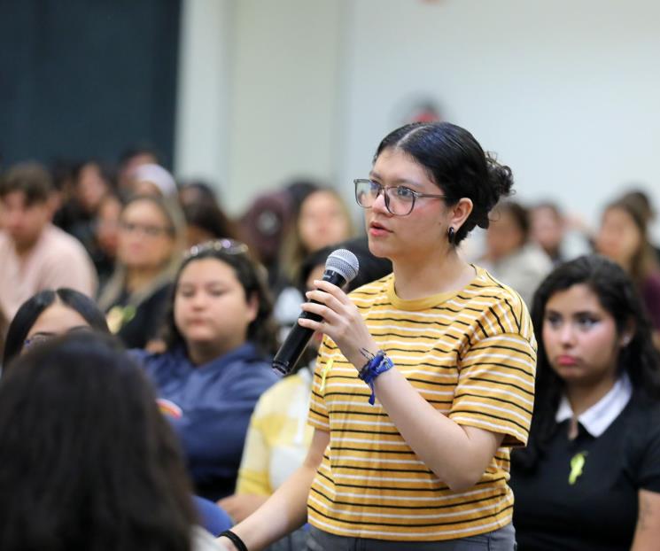 Promueve UANL en simposium métodos y ´Razones para vivir´